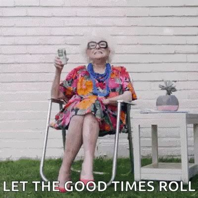 old lady gif|60 year old women gif.